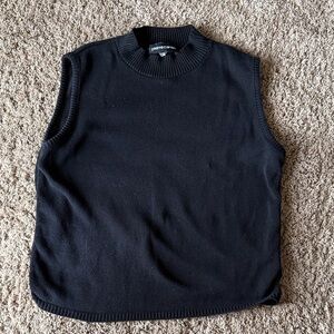 Pierre Cardin Black Knit Crewneck Sleeveless Sweater Top